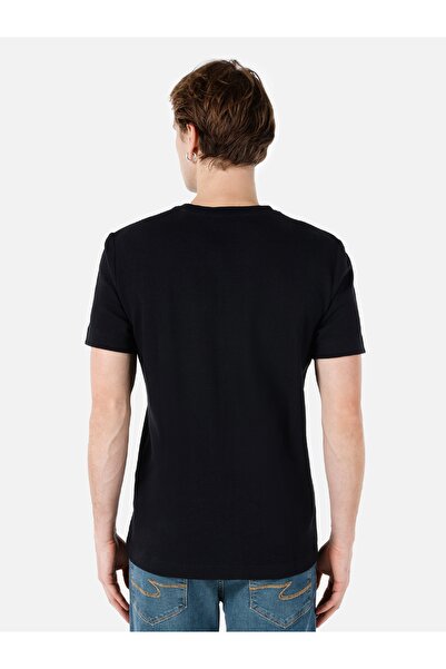 Colin's Чоловіча чорна футболка з рукавами