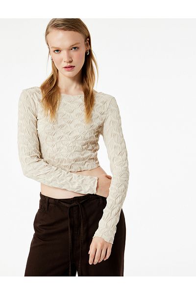 Koton Long Sleeve Textured Boat Neck Slim Fit Crop T-Shirt