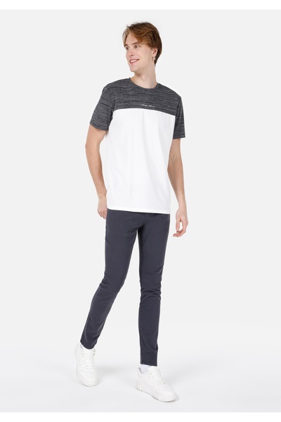 Colin's Men's Black T-Shirt - Sleeves