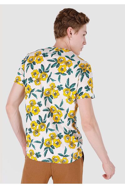 Colin's Regular Fit Round Neck Printed Men's White Short Sleeve T-Shirt