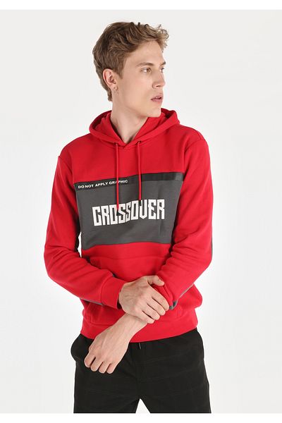 Colin's Regular Fit Men's Red Sweatshirt