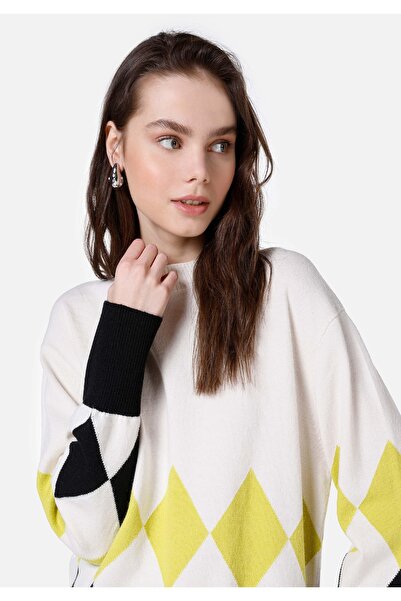 Colin's Regular Fit Yuvarlak Yaka Baskılı Kadın Ekru Kazak