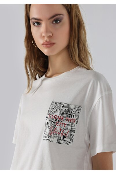 Colin's Regular Fit Yuvarlak Yaka Baskılı Kadın Beyaz Kısa Kol Tişört