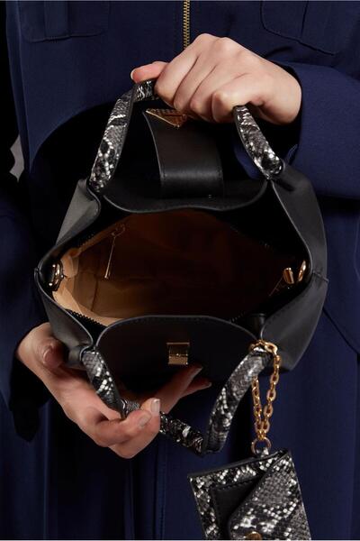 Alvina Alvina Bag 2507 - Fashionable and Functional Design