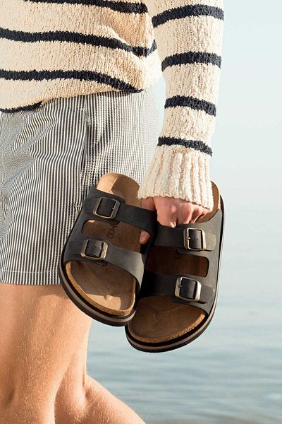 Derimod Men's Khaki Buckle Nubuck Leather Slippers 25Sfd6255V3