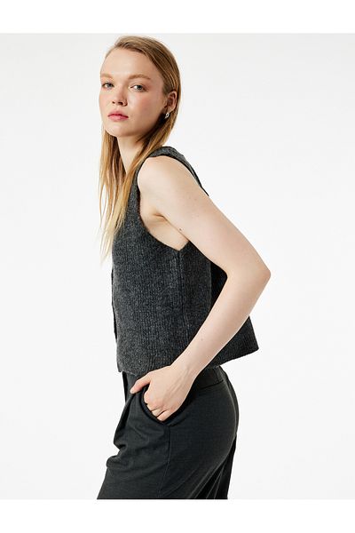 Koton Crop V-Neck Sleeveless Buttoned Basic Knitwear Vest