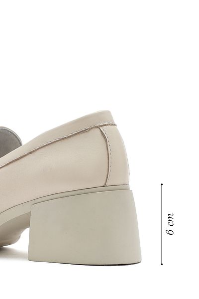 Derimod Women's Cream Buckle Short Thick Heeled Leather Masculine Loafer 25Sfd510618