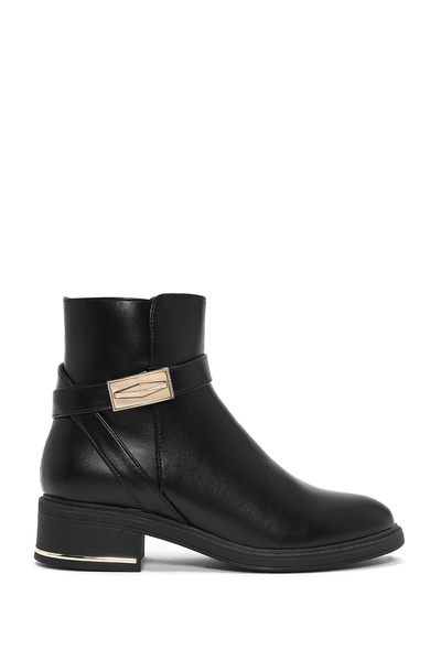 Derimod Γυναικείες μαύρες μπότες με φερμουάρ και λεπτομέρεια με αγκράφα 24WFE...