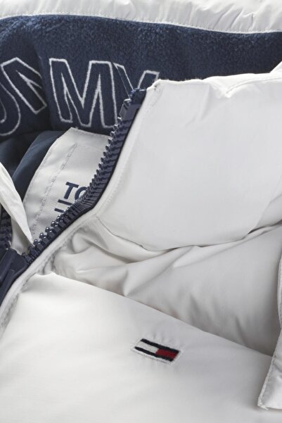 Tommy Hilfiger Men's White Coat Dm0Dm15447Ybr White