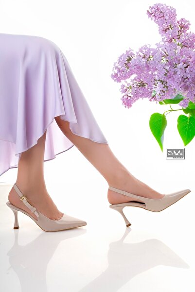 Demashoes Bej Nude Krem Ten Rugan Parlak Sivri Burun Arkası Açık Tokalı Topuk 7 Cm Dir.