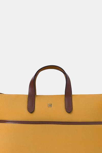 HELMBROOK Brice Genuine Leather Unisex 15.6" Single Compartment Laptop Bag