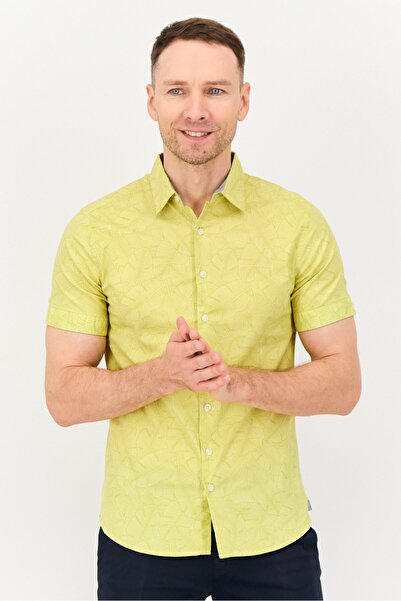 Kenneth Cole Men Regular Fit Tropical Print Short Sleeves Casual Shirt, Yellow