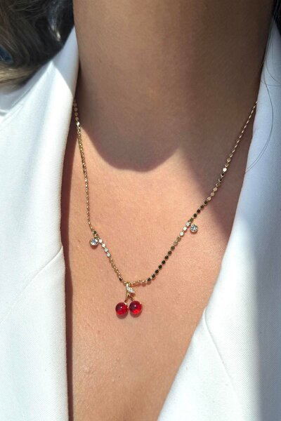 TAKIŞTIR قلادة من الذهب اللون على شكل كرز مع تفاصيل حجرية