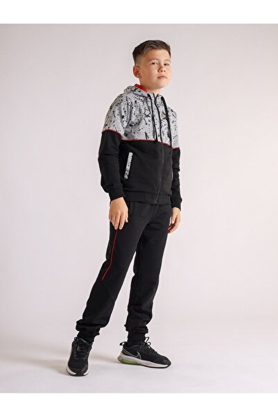 Bumbăcel Boys' printed tracksuit