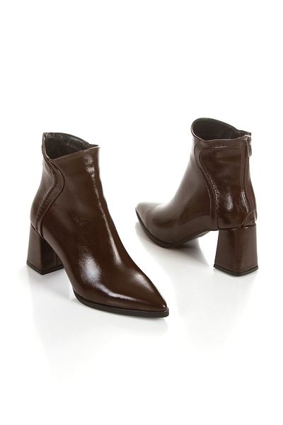 ÜNAL ÖZER Unal Ozer Women's Brown Patent Leather Classic Boots with Zipper Detail Un001-0002