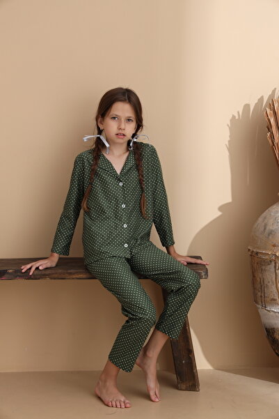 ELİTOL Küçük Nokta Desen Süet Örme Uzun Kol Anne-Kız Düğmeli Pijama Takımı