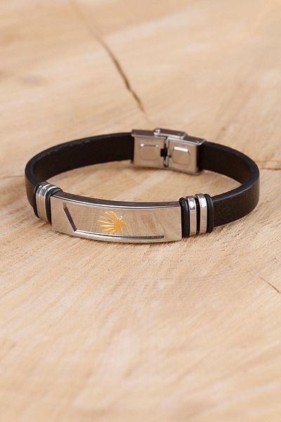 BESKAR Black Silicone Steel Accessory Designed Detailed Men's Bracelet