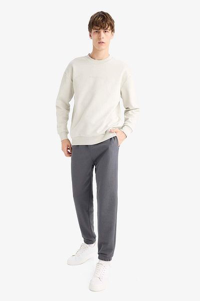 DeFacto Regular Fit Waist Lace-Up Elastic Leg Jogger Sweatpants with Pockets E9427Ax25Au