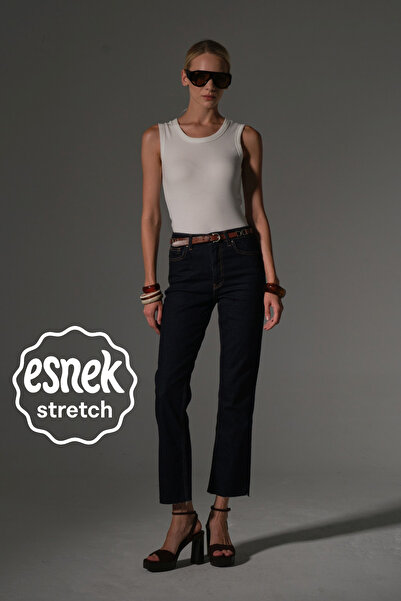 Maule Еластична бавовняна тканина, обрізані штанини, 5 кишень, облягаючі джин...