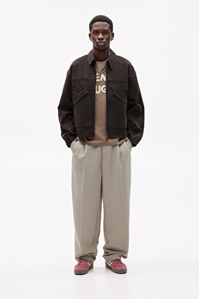 Pull & Bear Chinos with darts