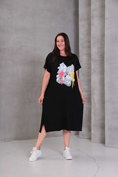 Şans Kadın Büyük Beden Siyah, Düşük Kol, Ayakkabı Desenli Süs Bağcıklı Cepli Elbise 65N39075