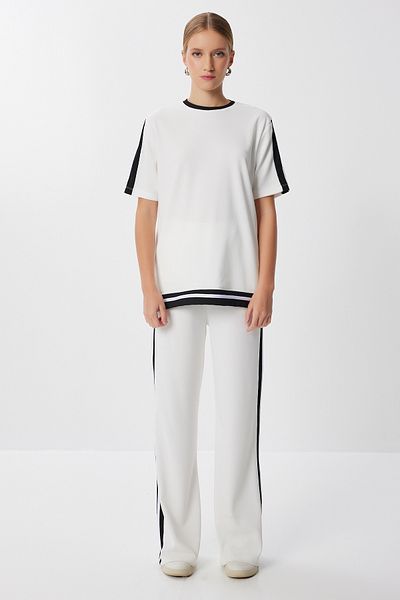 Lovelyİstanbul Contrast Stripe Ribbed Knitted Top-Top Set Lff0041 Ecru