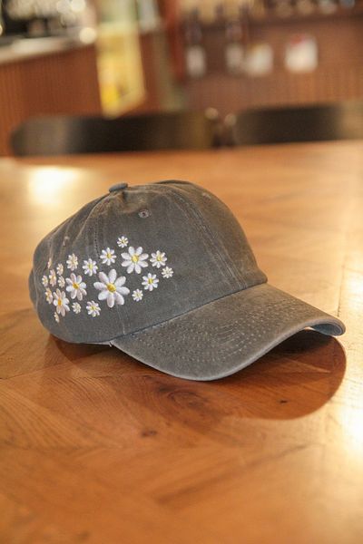 CAP BROS Everlasting Love Daisy Embroidered Vintage Cap Hat