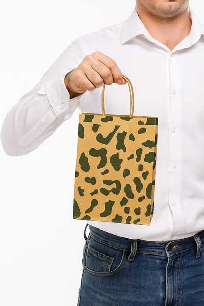 HDF PAZARLAMA 25 ADET SİYAH LEOPAR DESENLİ 18*8*24 KRAFT ÇANTA