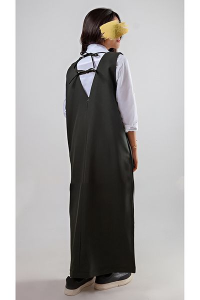 outline Medium olive green school uniform with bows
