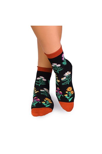 Pirin Hill Mid-length cotton socks, floral pattern, Black