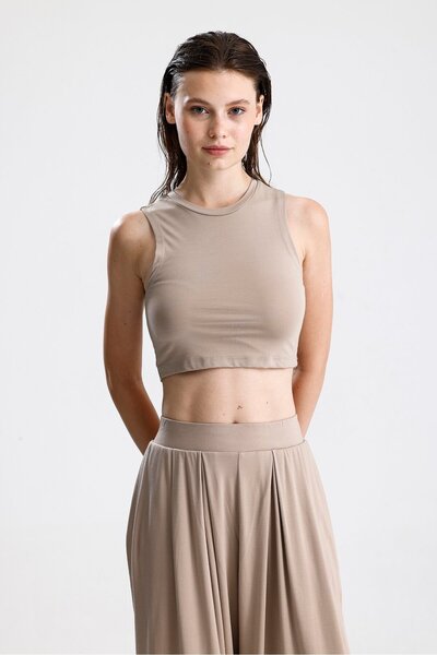 KIKU Straight Cut High Collar Sleeveless Crop Top