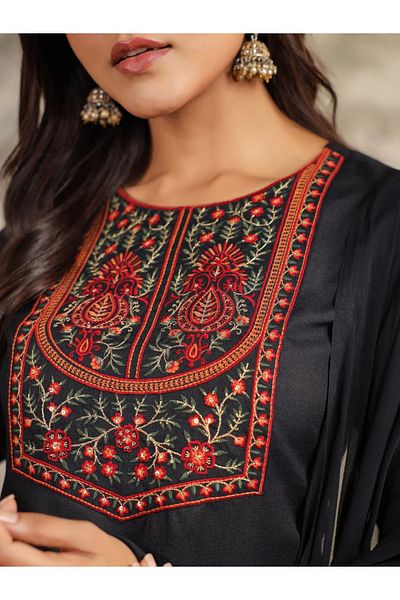 ZERE UAE Black Cotton Blend Embroidery Straight Kurta Set with Dupatta