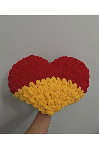 Puffyastık Galatasaraylı kalpli yastık