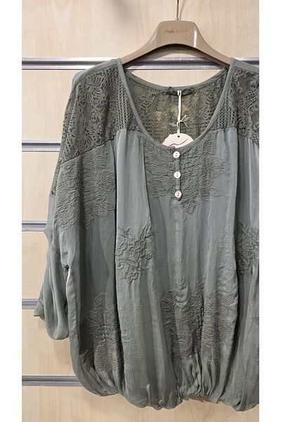Park Moda Silk Blouse 3 Buttons Ruched