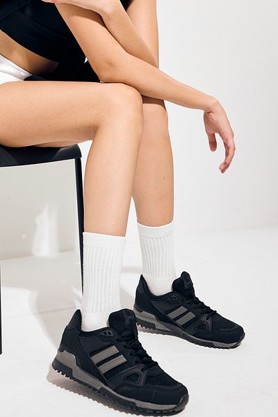 PowerSpeed Unisex Black Thermo Sole Striped Lace-Up Sports Shoes