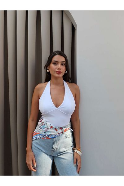 ESRAHELVACI Halter Neck Stitched Blouse
