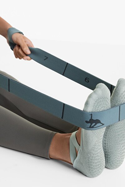 Oysho 2 pairs of padded cotton blend yoga and Pilates socks with crossover straps