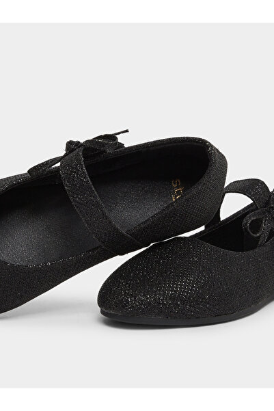 Styli Embellished Ballerinas with Bow Detail