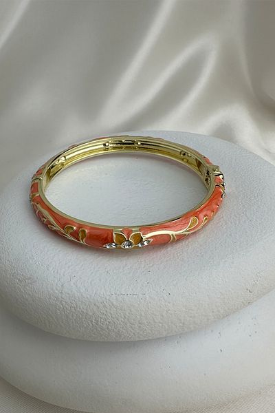 Modex Special Series Orange Enameled Stone Clover Detail Handcuff Bracelet (Inner Diameter: 6cm)