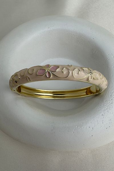 Modex Special Series Enamel Clover Pattern Handcuff Bracelet (Inner Diameter: 6cm)