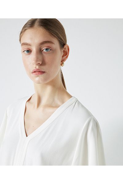 MISS IPEKYOL Flounced V-Neck Blouse