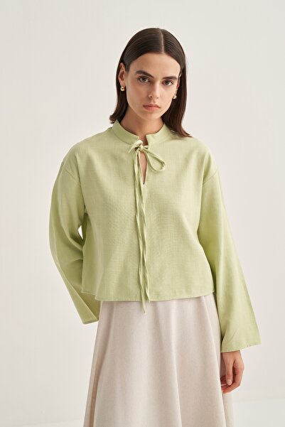 EBU Prive Women's Organic Cotton V-Neck Short Blouse Pale Green