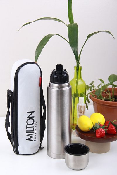 Generica Double-walled stainless steel water bottle - 750 ml