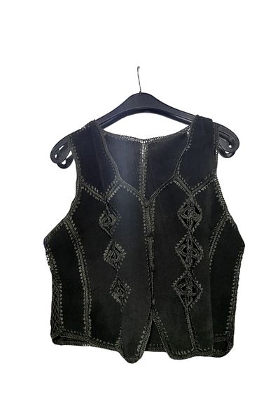 DHDmoda Women's Suede Buttoned Vest with Embroidery Detail