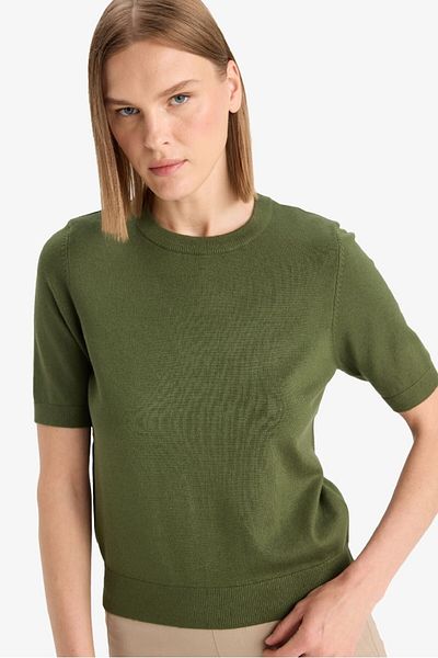 DeFacto New Season Regular Fit Crew Neck Short Sleeve Sweater