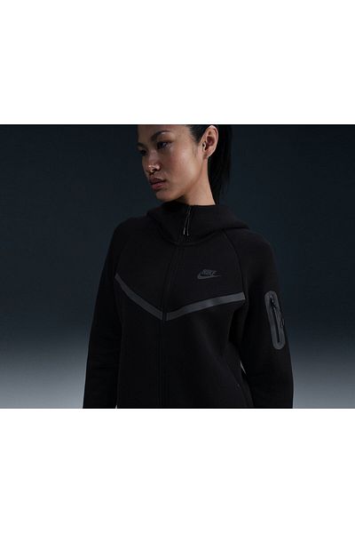 Nike Women's Casual Jacket Sportswear Tech Fleece Windrunner