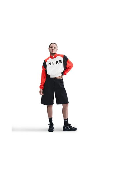 Nike Jachetă zilnică cu fermoar pentru femei