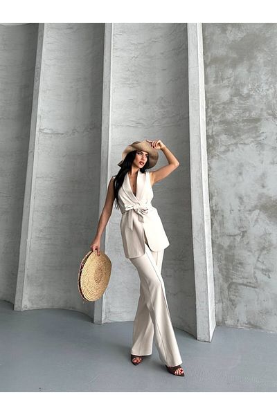 spirituel Women's Double Bottom Top Set Stylish Belted Pocket Detailed Vest Pants Set