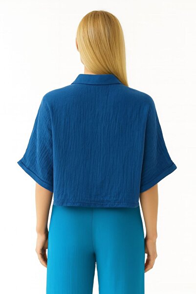 enmodaiçgiyim Μπλε 100% βαμβακερό ύφασμα μουσελίνας Γυναικείο καλοκαιρινό πουκάμισο με μανίκια με κουμπιά – Άνετη και κομψή καθημερινή μπλούζα