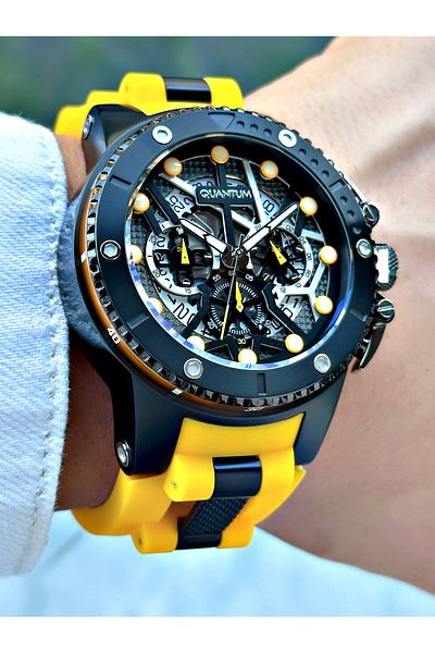 Quantum Function Yellow Color Hunter Silicone Cord Steel Case Men Wrist Watch 535.654Mr